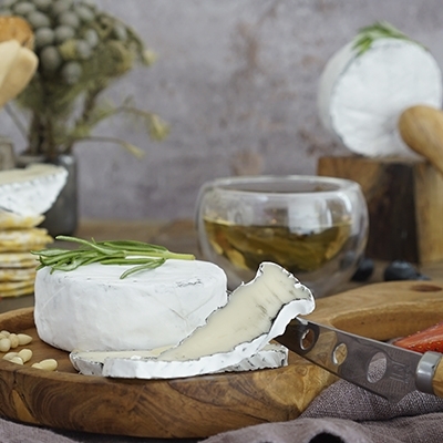 Сыр "Кубань Элит" с белой плесенью 50%,100г,125г